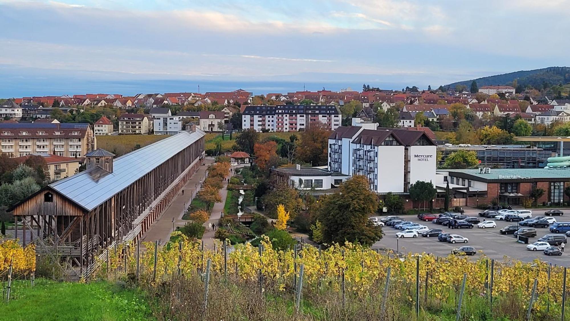 Ihr Bett Mit Blick Auf Die Weinberge Bad Duerkheim Exterior photo