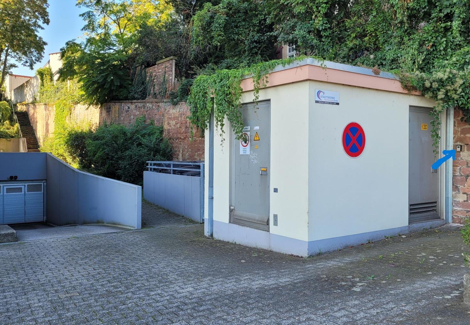 Ihr Bett Mit Blick Auf Die Weinberge Bad Duerkheim Exterior photo